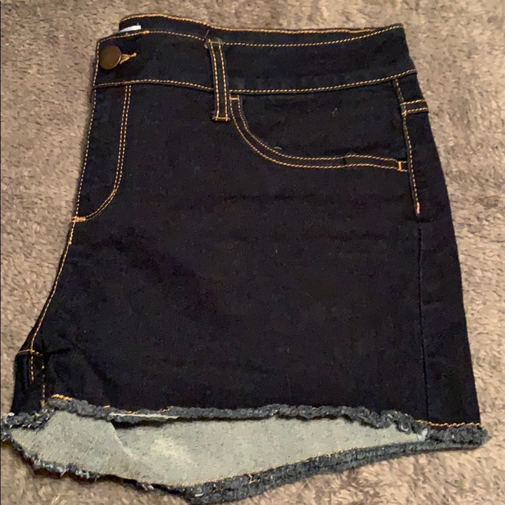 Jean Shorts🔴 SOLD